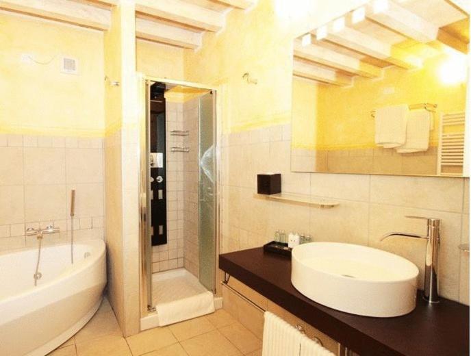 Villa Morneto Vignale Екстериор снимка